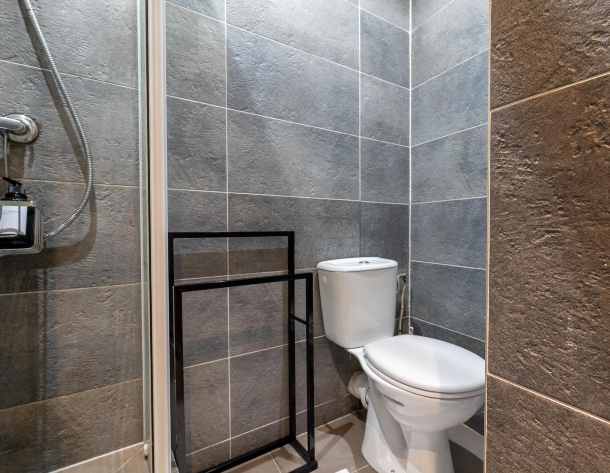 Stylish One Bedroom In 17th *